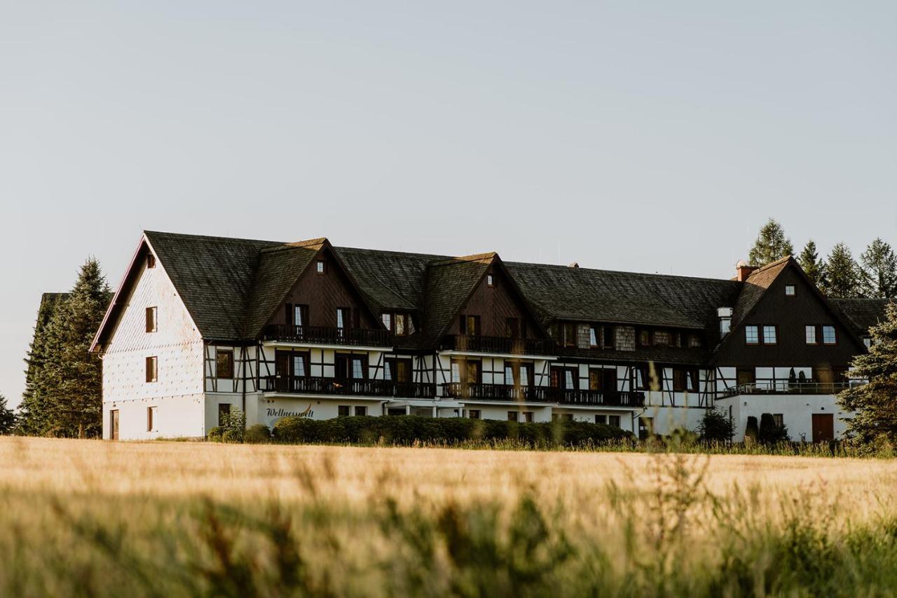 Waldhotel Kreuztanne Sayda Luaran gambar